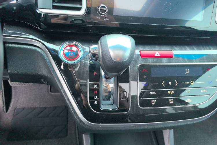 Used Honda Elysion 2019 2.0L Hybrid Luxury Edition
