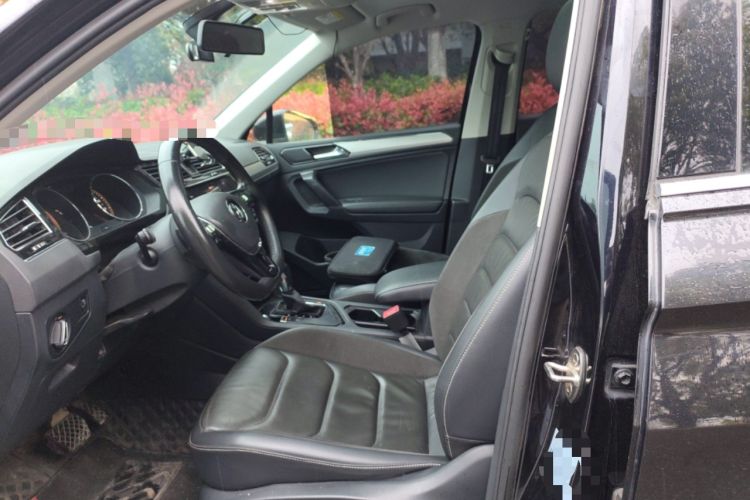 Used Volkswagen Tiguan L 2020 330TSI Automatic Two-Wheel Drive Panoramic Comfort Edition China VI Standard
