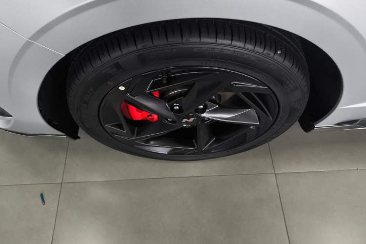 Used Hyundai Sonata 2024 2.0T N Line Air Left Front Wheel Hub