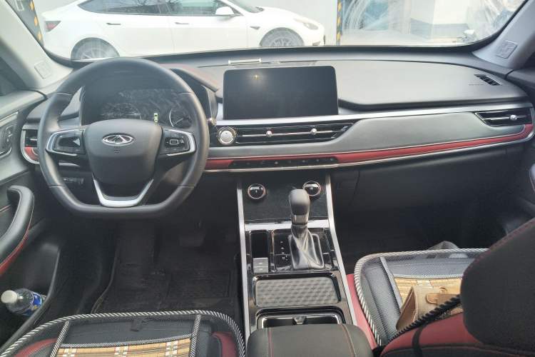 Used Chery Tiggo 5x 2022 Superhero Edition 1.5L CVT Luxury Model Center Console