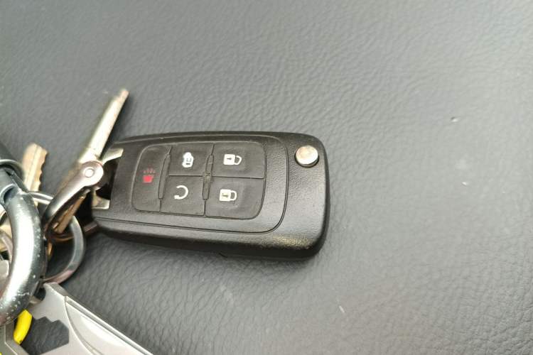 Used Buick GL8 2018 28T Luxury Model China VI Standard Vehicle Key
