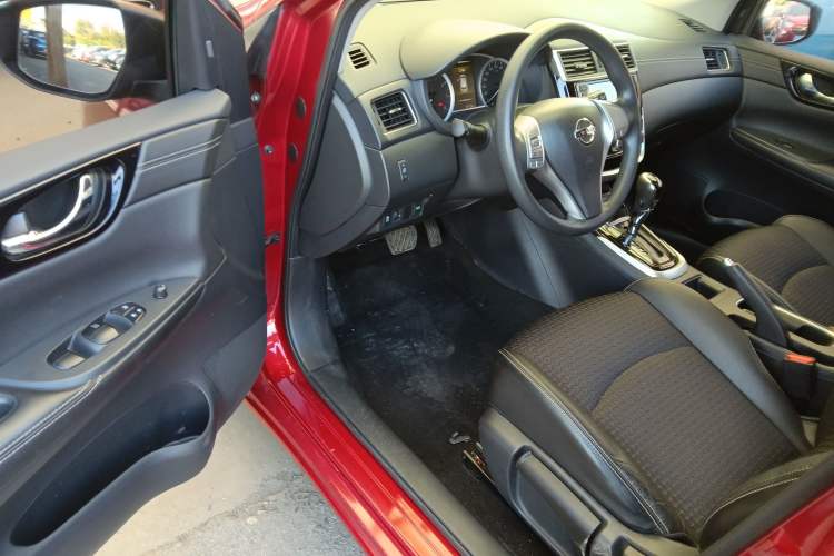 Used Nissan Tiida 2016 1.6L CVT Smart Drive Edition Driver Seat