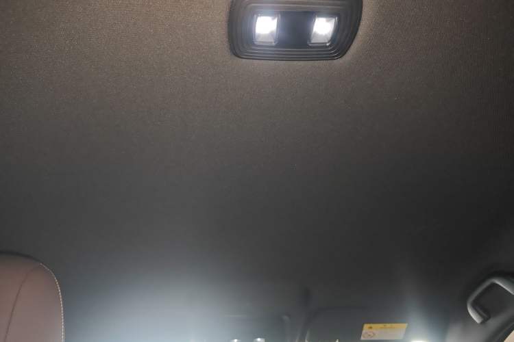 Used BYD Qin PLUS 2024 HONOR Edition DM-i 55KM Leading Model Headliner