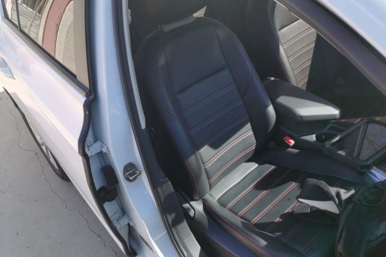 Used Volkswagen Bora 2020 1.5L Automatic Fashion Edition Right Front Seat