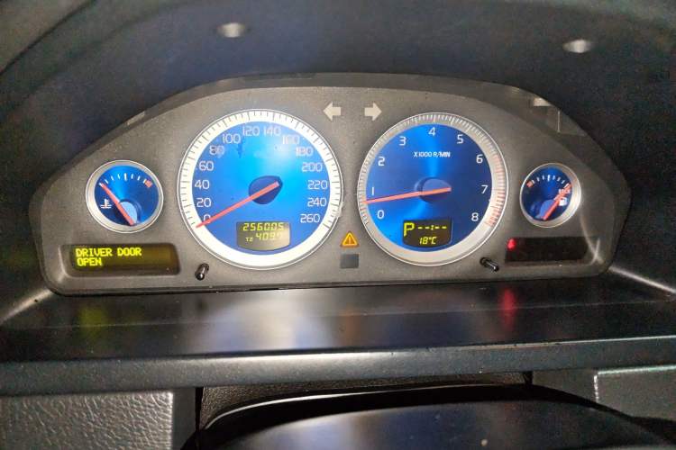 Used Volvo XC90 2011 2.5T Nordic-style Sport Edition Instrument Cluster