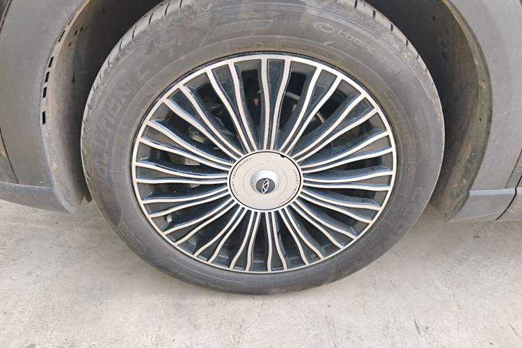 Used Chery Tiggo 8 L 2024 2.0T Two-Wheel Drive Luxury Edition 5 Seats