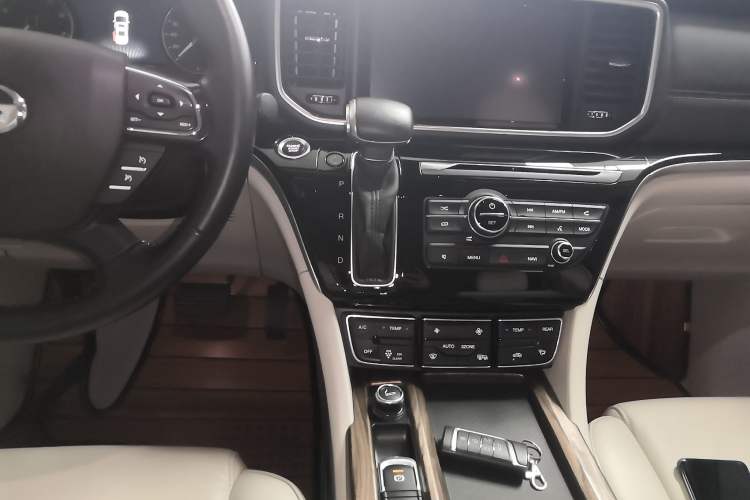 Used GAC Trumpchi M8 2018 320T Luxury Edition
