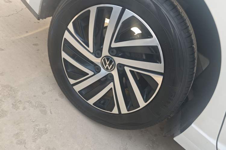 Used Volkswagen Lavida 2024 1.5L Automatic Starry Sky 5 Million Edition Exterior 5