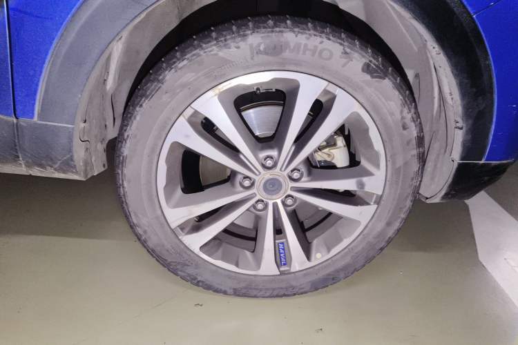 Used Haval H2s 2017 Blue Label 1.5T Dual-Clutch Luxury Model Right Front Wheel Hub