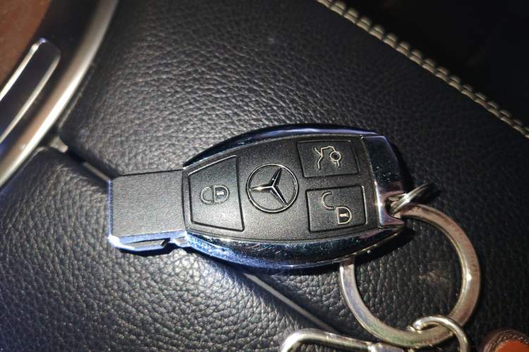 Used Mercedes-Benz GLC 2016 GLC 300 4MATIC Dynamic Model