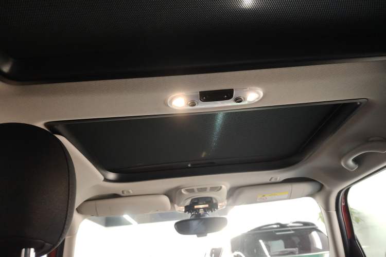 Used MINI MINI 2019 1.5T COOPER Classic Edition Five-Door Version