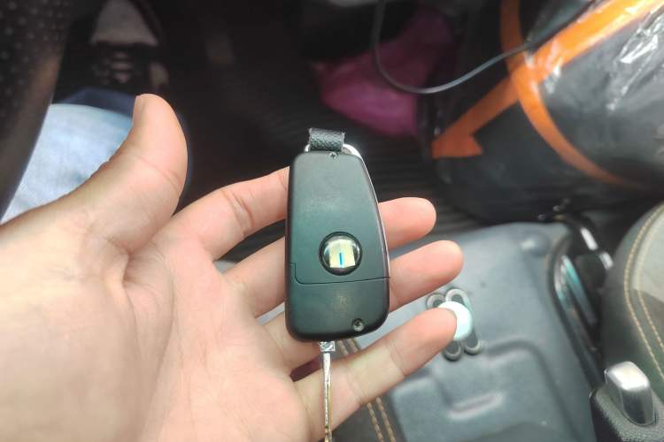 Used Farizon Xingxiang V 2023 V6E Ningde Times 38.64 kWh Value Edition
