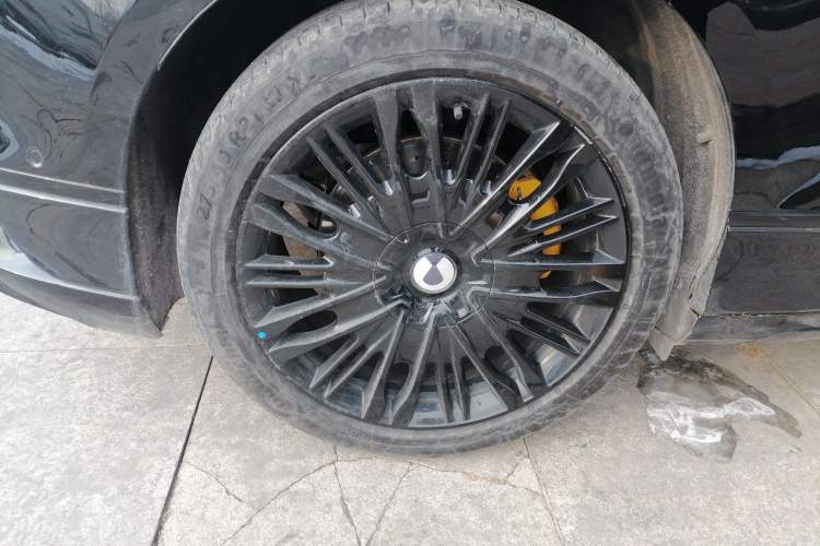 Used Denza Z9GT 2024 1100 Four-Wheel Drive Ultra Version Right Rear Wheel Hub