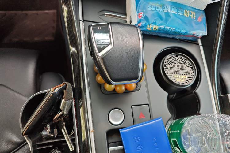 Used Volkswagen Touareg 2022 2.0 TSI Flagship Special Edition Gear Lever