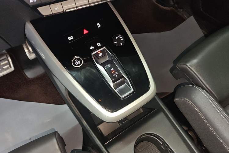 Used Audi Q5 e-tron 2023 40 e-tron Shining Edition Brocade Suit
