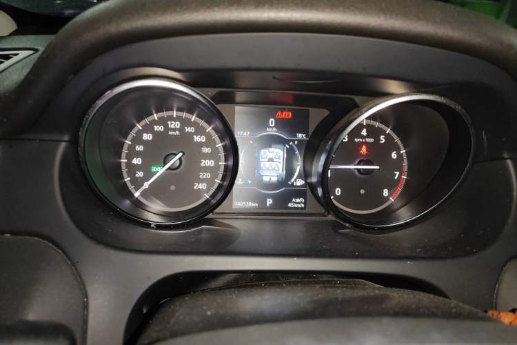 Used Land Rover Discovery Sport 2017 2.0T SE Instrument Cluster