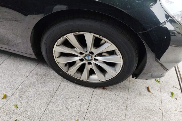 Used BMW 5 Series GT 2014 528i Leading Model Right Front Wheel Hub