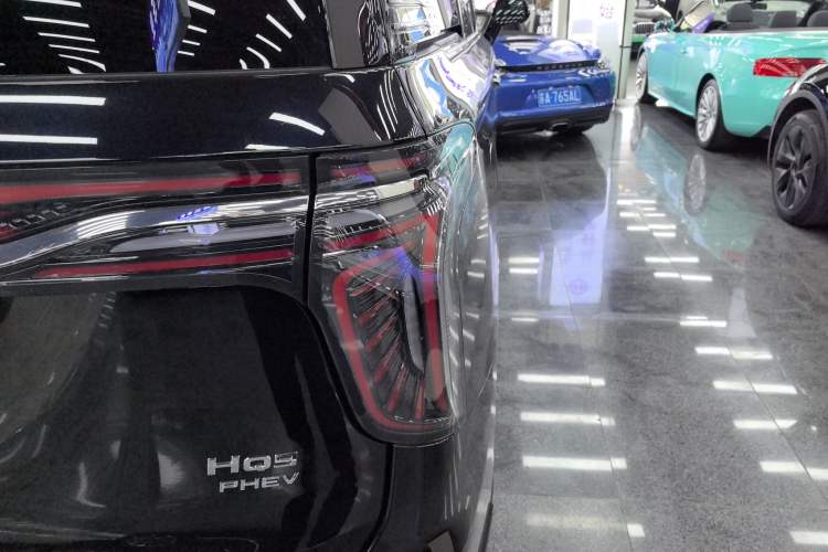 Used Hongqi HQ9 PHEV 2024 2.0T Four-Wheel Drive Business Edition