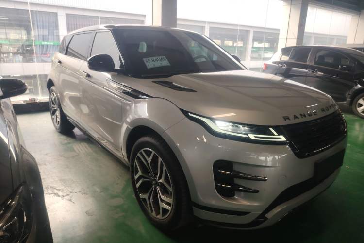 Used Land Rover Range Rover Evoque 2024 Aurora L 249 PS Prestige Light-Chasing Edition
