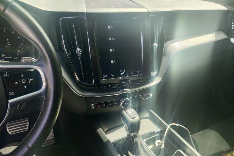 Used Volvo XC60 2018 T5 4x4 Zhiya Sport Edition