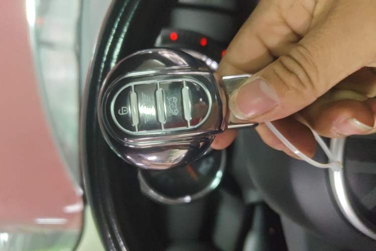 Used MINI 2016 1.2T ONE Pioneer Edition Vehicle Key