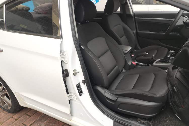 Used Hyundai Elantra (6th Generation / Lingdong) 2018 1.6L Automatic 15th Anniversary Special Edition