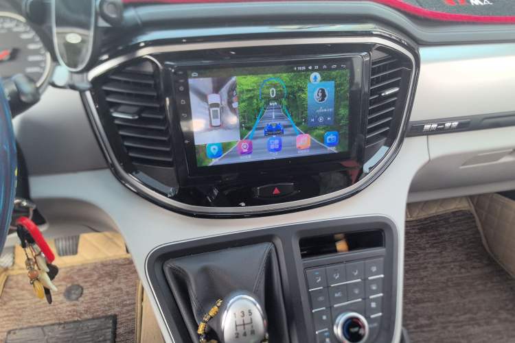 Used JAC Refine M4 2021 2.0L Manual Commercial Edition
