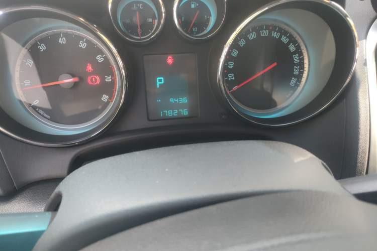 Used Buick GT 2010 XT 1.6L Automatic Fashion Edition
