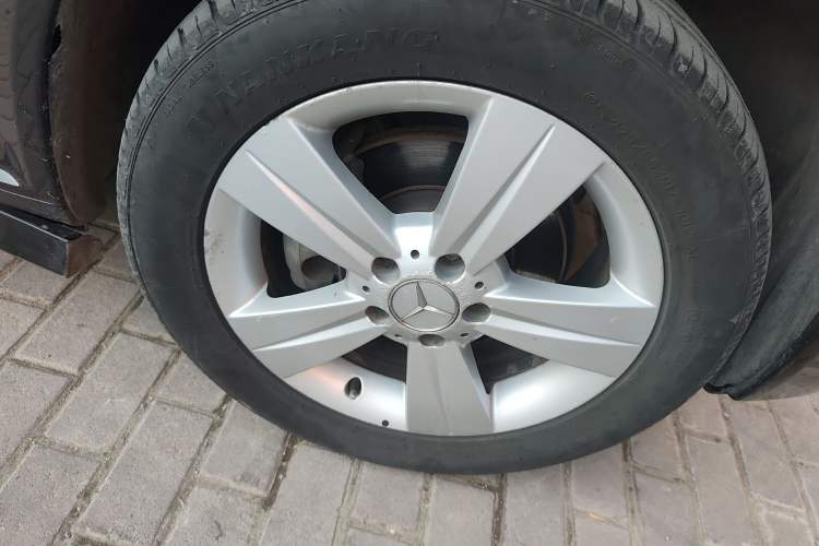 Used Mercedes-Benz Viano 2011 2.5L Prestige Edition