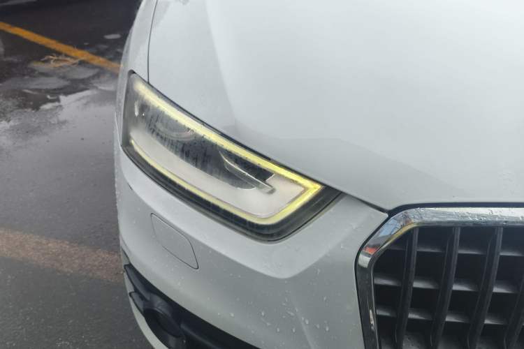 Used Audi Q3 2015 30 TFSI Comfort Model