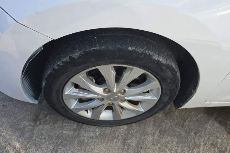 Used Hyundai Elantra (5th Generation / Langdong) 2016 1.6L Automatic Smart Version
