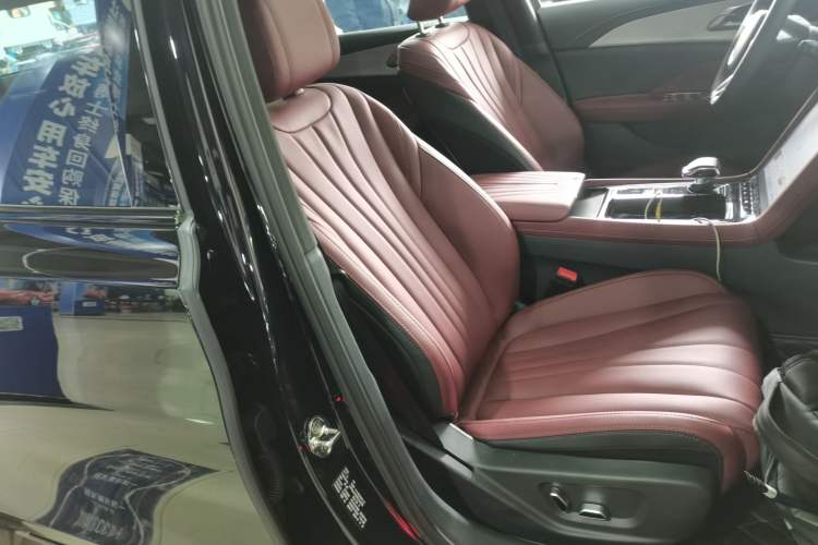 Used Hongqi H5 2025 1.5T DCT Xuan Ying Edition
