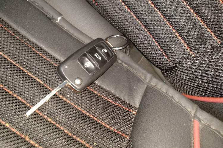 Used Volkswagen Sagitar 2018 280TSI DSG Comfort Model Vehicle Key