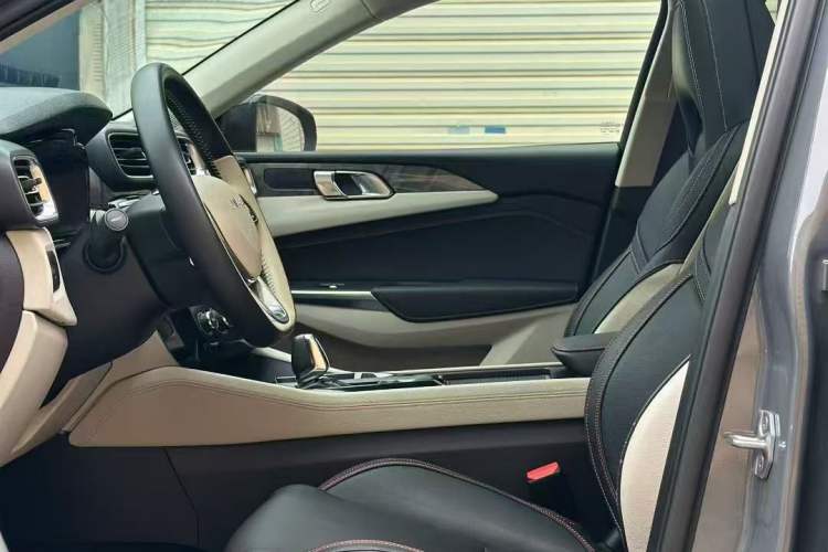 Used Lynk & Co 02 2018 1.5T DCT Two-Wheel Drive Zhaopu Version China V Standard
