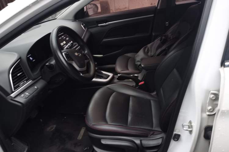 Used Hyundai Elantra (6th Generation / Lingdong) 2016 1.6L Automatic ZhiXuan – Elite Version Left Front Seat