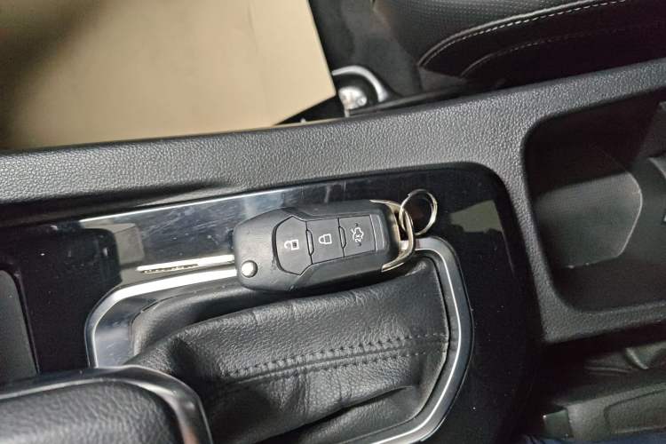 Used Ford Escort 2021 1.5L Automatic Platinum Edition
