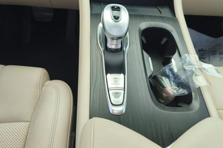 Used VOYAH Dream 2022 Low-Carbon Edition Plus Intelligent Driving Package