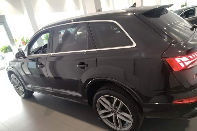 Used Audi Q7 2024 45 TFSI quattro S line Sport Edition