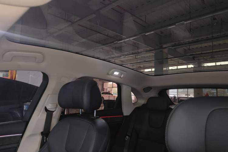 Used Hima AITO M5 2022 Range-Extended Rear-Drive Standard Version Headliner