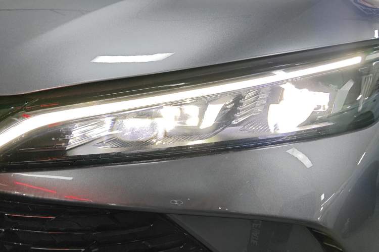 Used BYD Qin L 2024 DM-i 80KM Beyond Model