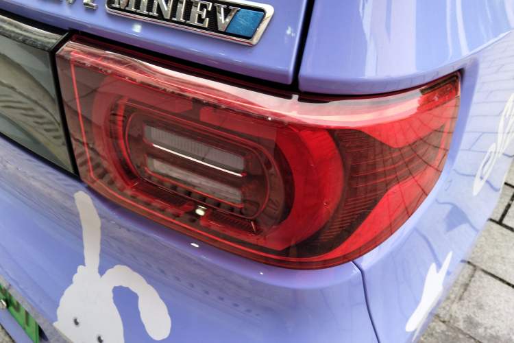 Used Wuling Hongguang MINIEV 2021 Macaron Fashion Edition Lithium-Ion Battery