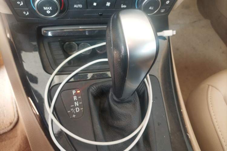 Used BMW 3 Series 2012 318i Leading Model
