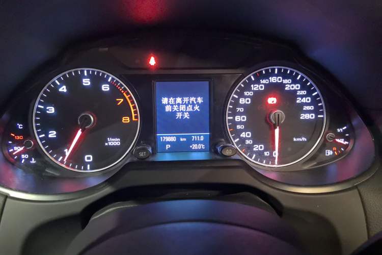 Used Audi Q5 2018 Collector's Edition 40 TFSI Technology Model
