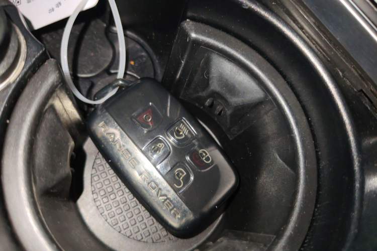 Used Land Rover Range Sport 2014 3.0 SC V6 HSE Interior 1