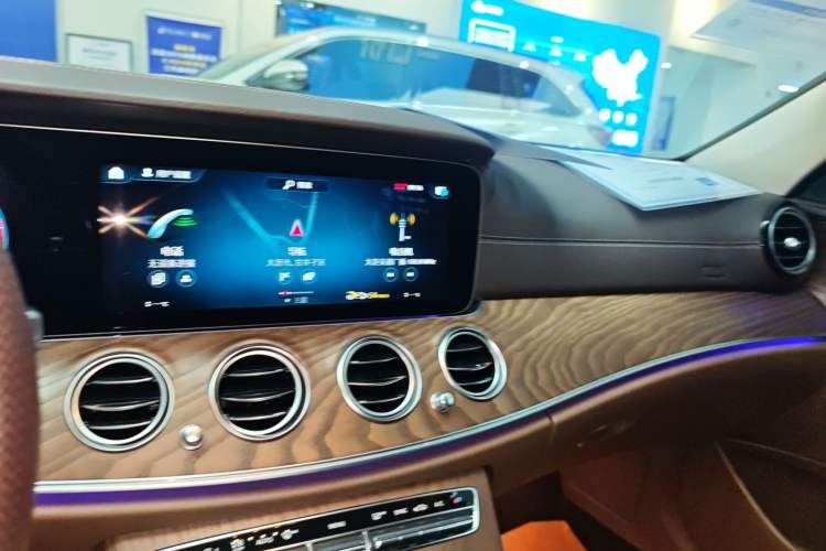 Used Mercedes-Benz E-Class 2022 Revised Version E 300 L Fashion Edition
