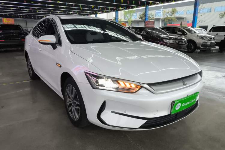 Used BYD Qin PLUS 2024 Honor Edition EV 420KM Beyond Model Front Right 45 Deg