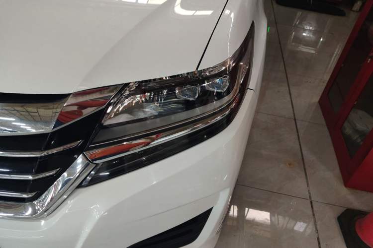 Used Honda Elysion 2016 2.4L Style Edition Left Front Headlight