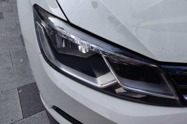 Used Volkswagen Lamando 2017 230TSI DSG Fashion Edition