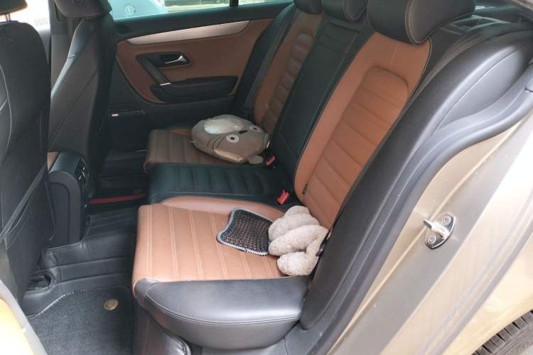 Used Volkswagen FAW-Volkswagen CC 2015 2.0 TSI Ultimate Model Left Rear Seat