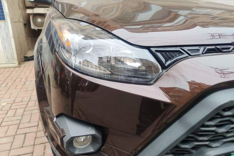 Used JMC Yuhu 5 2018 2.4T Classic Edition Diesel Manual 4x4 Luxury Long-Wheelbase JX4D24A5L